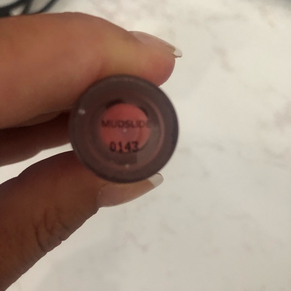 Buxom full on full size, 4.2ml plumping lip gloss, color mudslide. - Picture 3 of 4